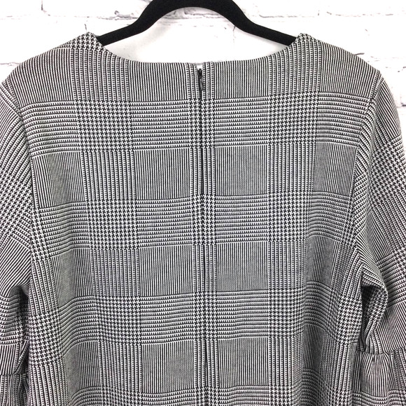 Calvin Klein Tweed 3/4 Bell Sleeve Embroidered Floral Round Neck Zippered Top L - Picture 6 of 12